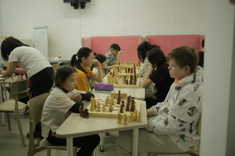 Юные шахматисты на III Республиканском шахматном конгрессе, декабрь 2022 г.