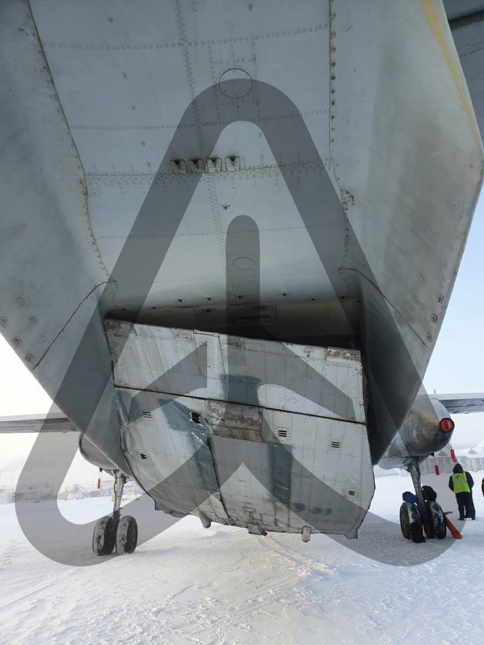 Авиаторщина: Причиной разгерметизации самолета в Магане стал человеческий фактор