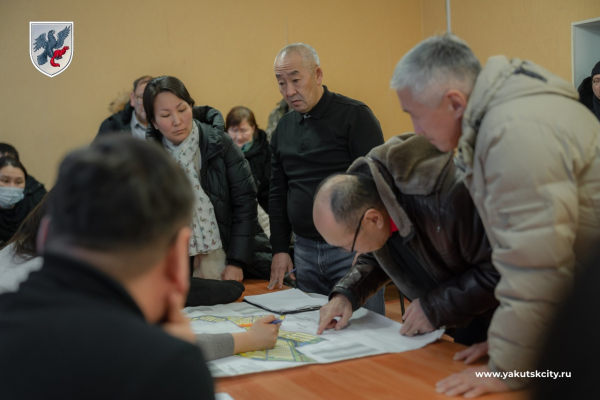 Власти Якутска провели приём граждан в СОНТ "Сатал"
