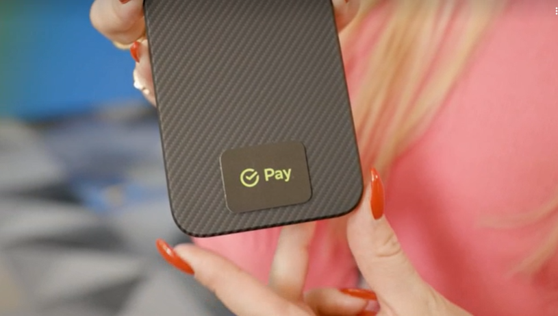 Сбер проведет самое масштабное тестирование клиентами платёжного стикера