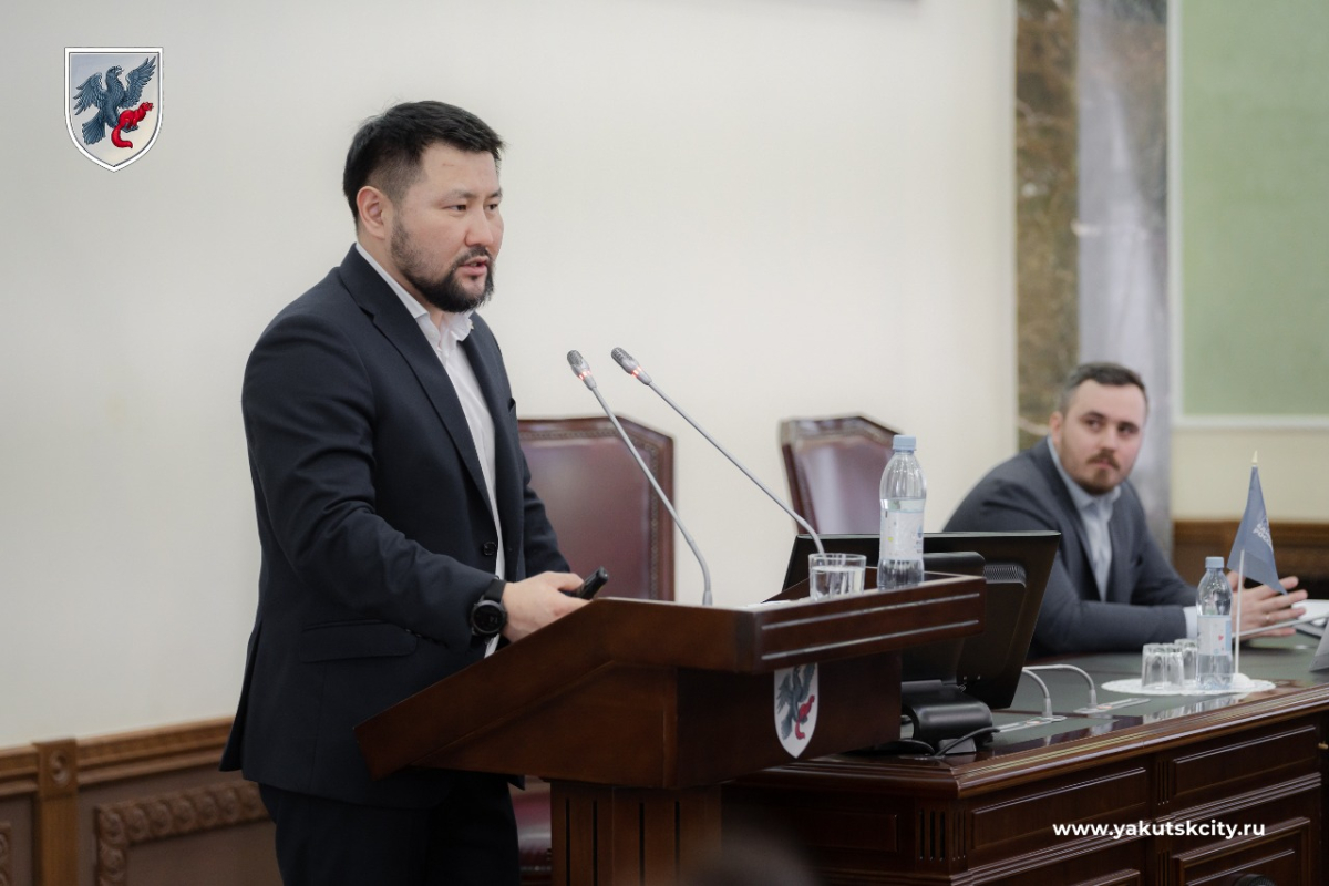 Евгений Григорьев озвучил планы и задачи, стоящие перед дорожной, строительной и транспортной отраслями