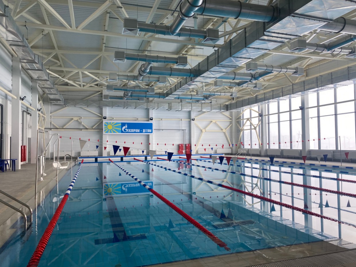 В новом Мархинском спорткомплексе открылся каток, бассейн временно не работает