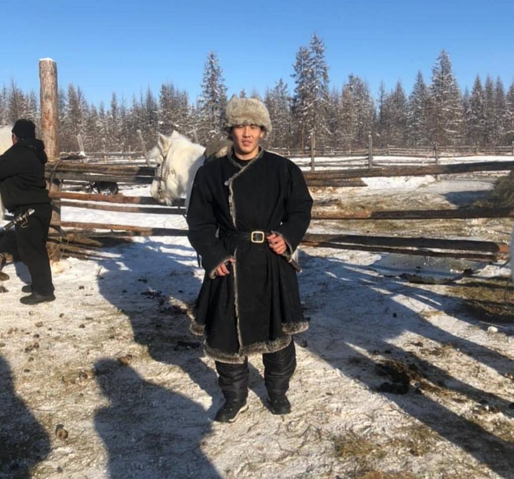 «Старт зависит от настроения строптивой лошадки»: Всадник Дугуйдан готовится к новому походу в Магаданскую область