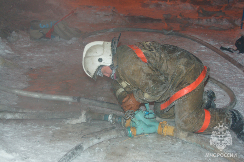 В Олекминском районе при возгорании автомобиля погиб мужчина