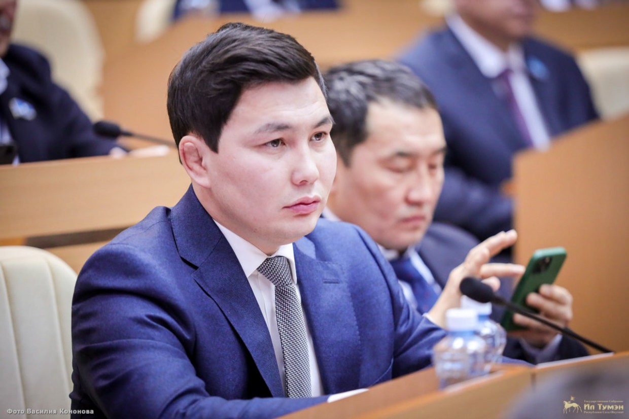 Экс-спортсмен и депутат Ил Тумэна Виктор Лебедев разработал законопроект, запрещающий иноагентам участвовать в выборах