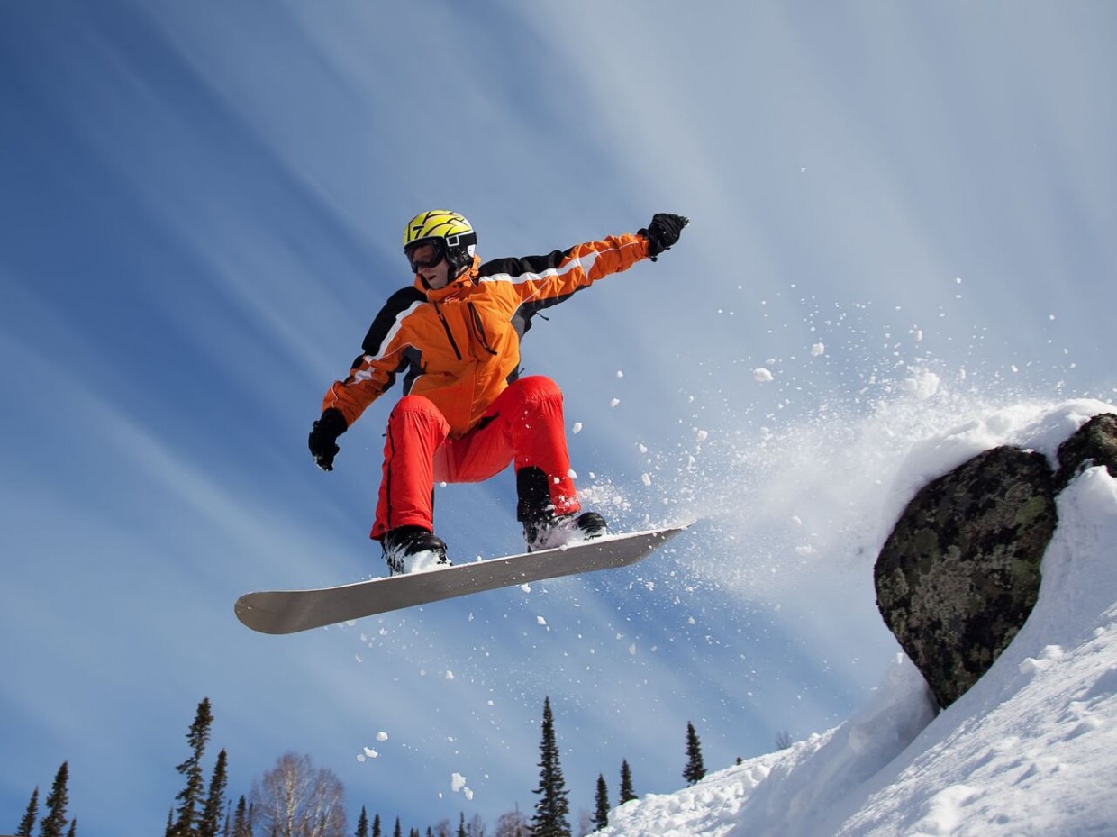 Туристы-экстремалы Якутии проводят зимний сезон на склонах Амурской области
