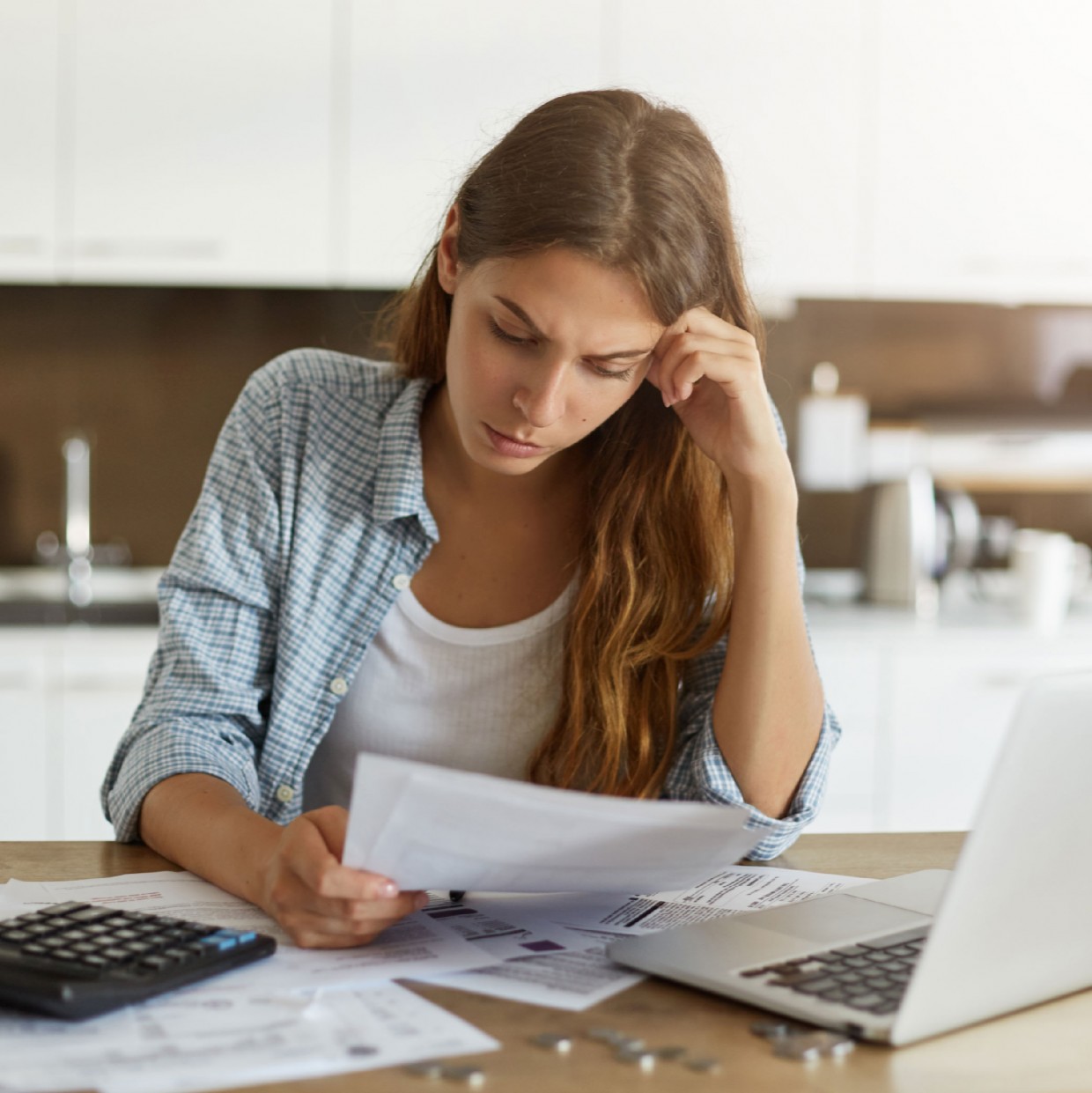 Население Якутии задолжало энергетикам более 2,3 миллиарда рублей