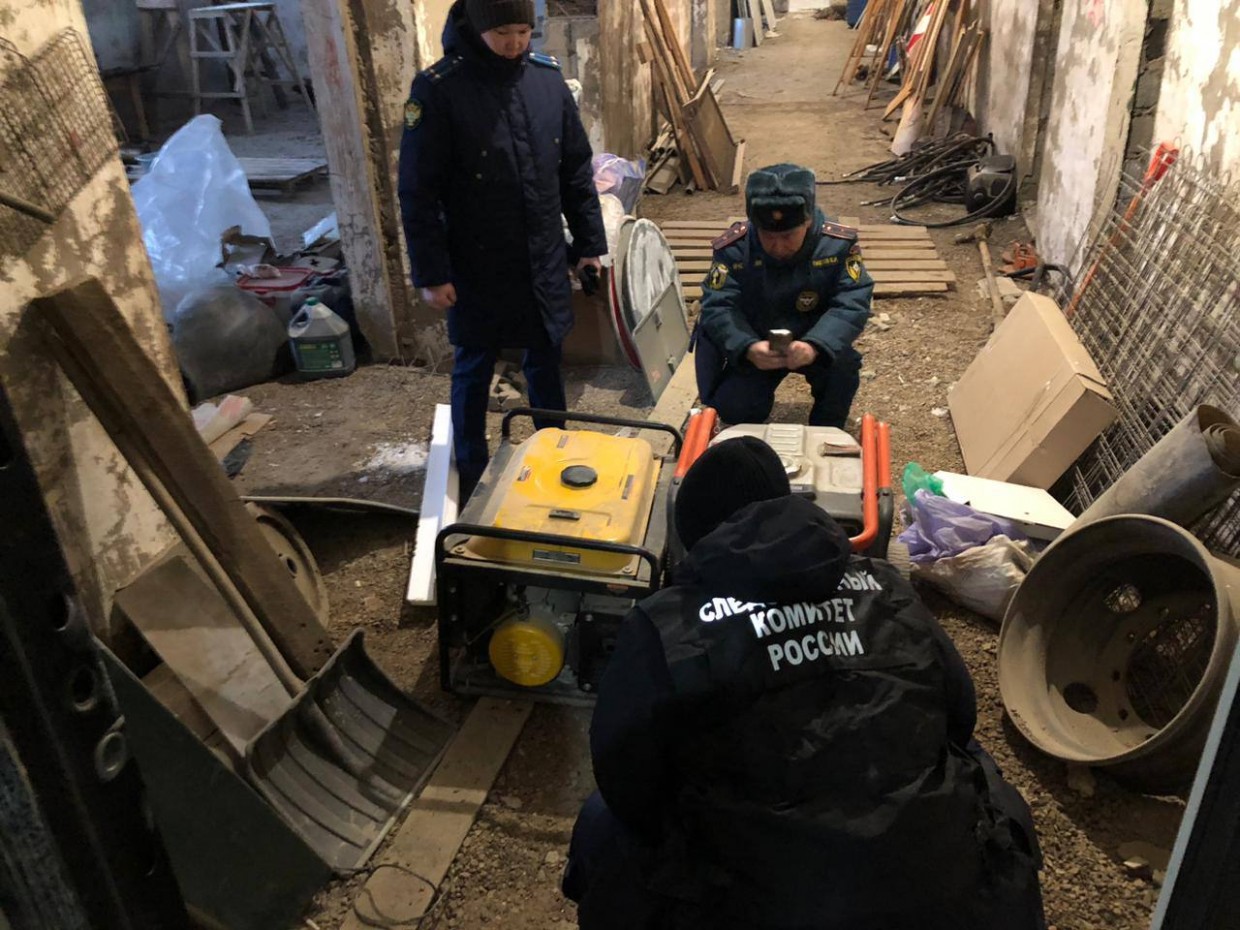 Следователи устанавливают обстоятельства отравления восьми человек в Амгинском районе Якутии