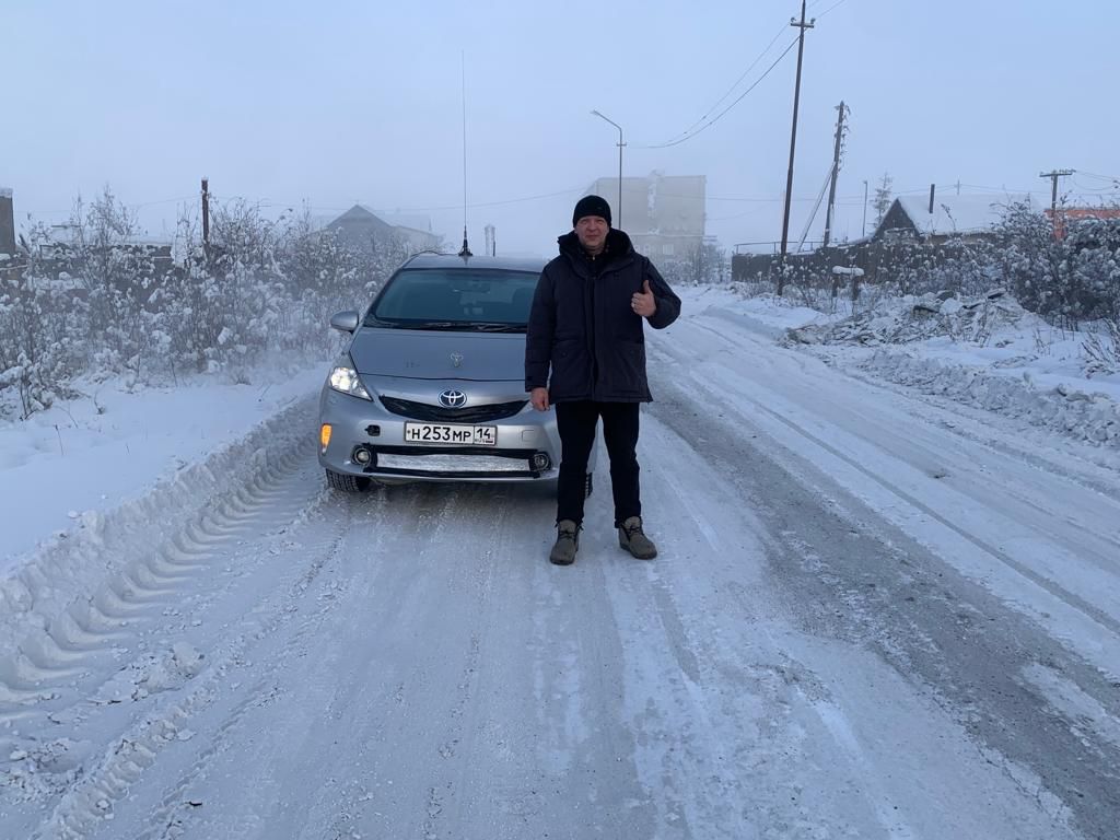 Депутат от ЛДПР в Усть-Нере решил проблемы с наростами на дорогах