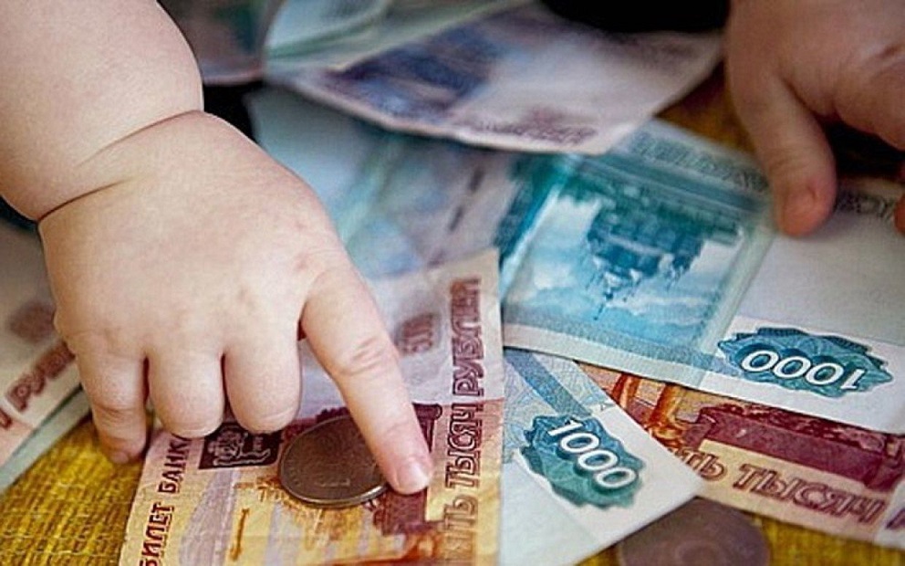 Более 1 млрд рублей перечислили детям Якутии в рамках единого пособия