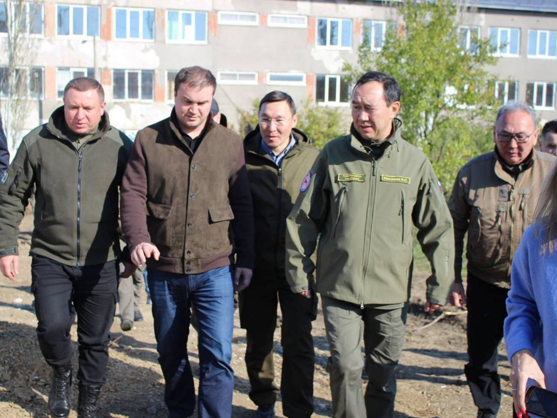 Глава Якутии: "Мы знакомы с Виталием Хоценко по работе над восстановлением города Кировское"