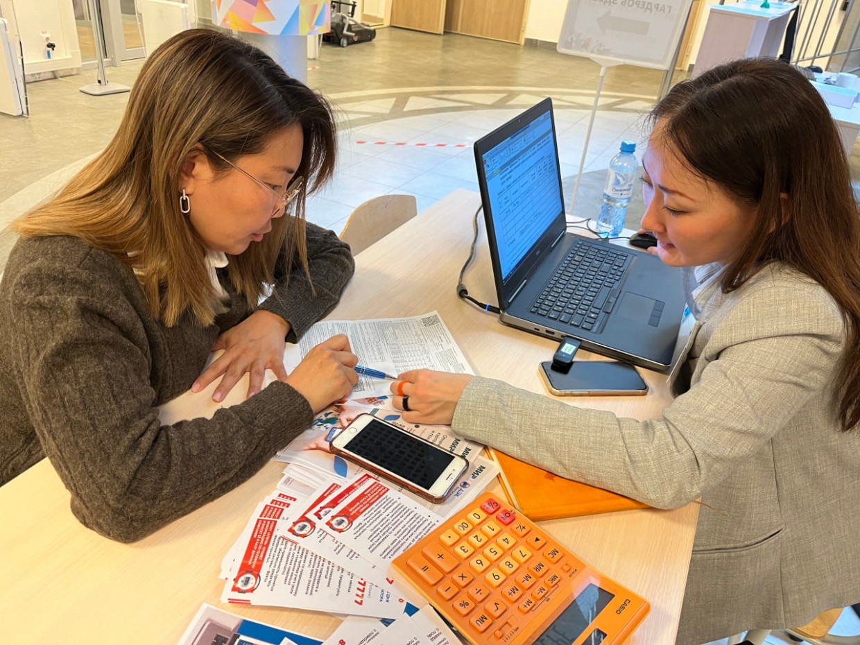 «Якутскэнергосбыт» продолжает «Дни коммунальной грамотности» в столичных и пригородных библиотеках