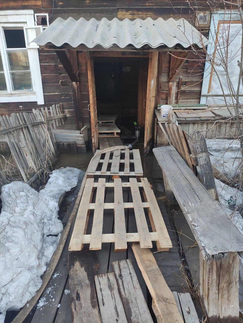 В Якутске 30 домов подтоплены талыми водами