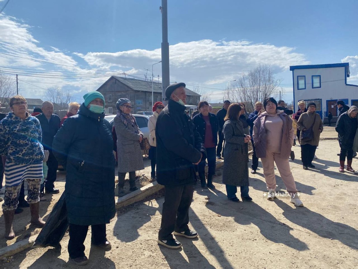 В Якутске прошло стихийное собрание жителей Строительного округа