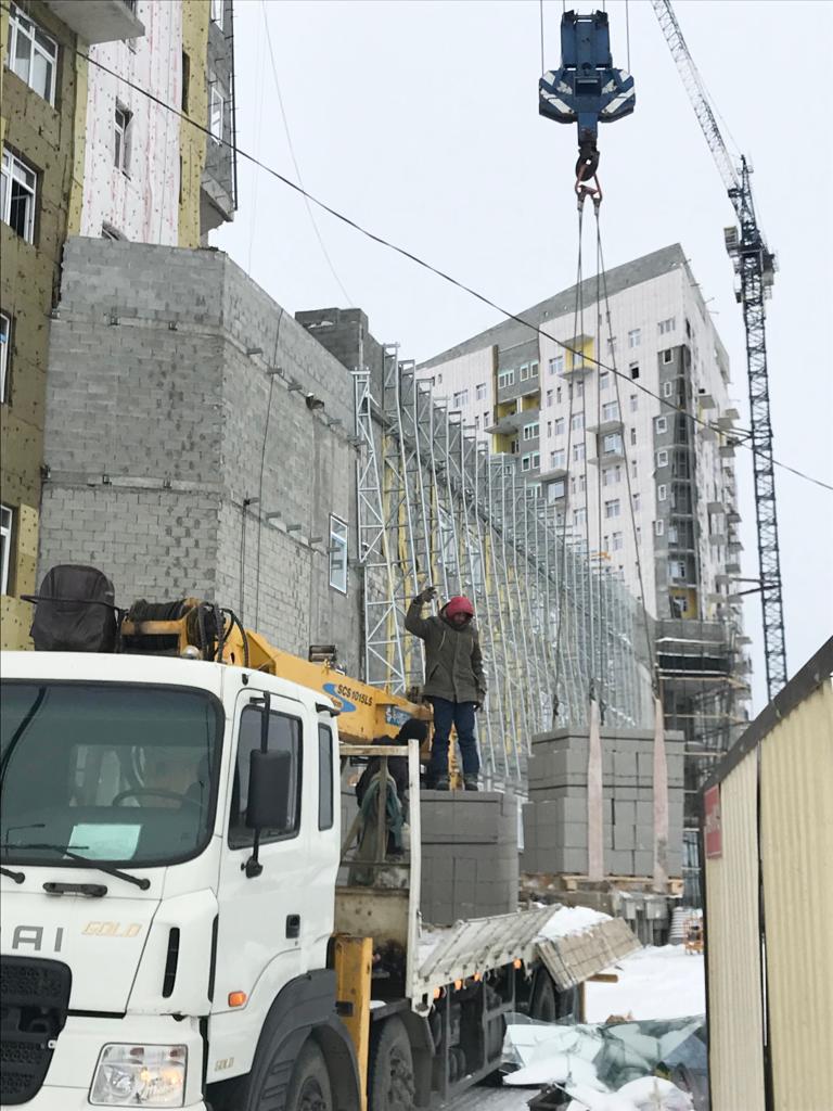 В Якутске завершение строительства скандальной новостройки затягивается из-за санкций