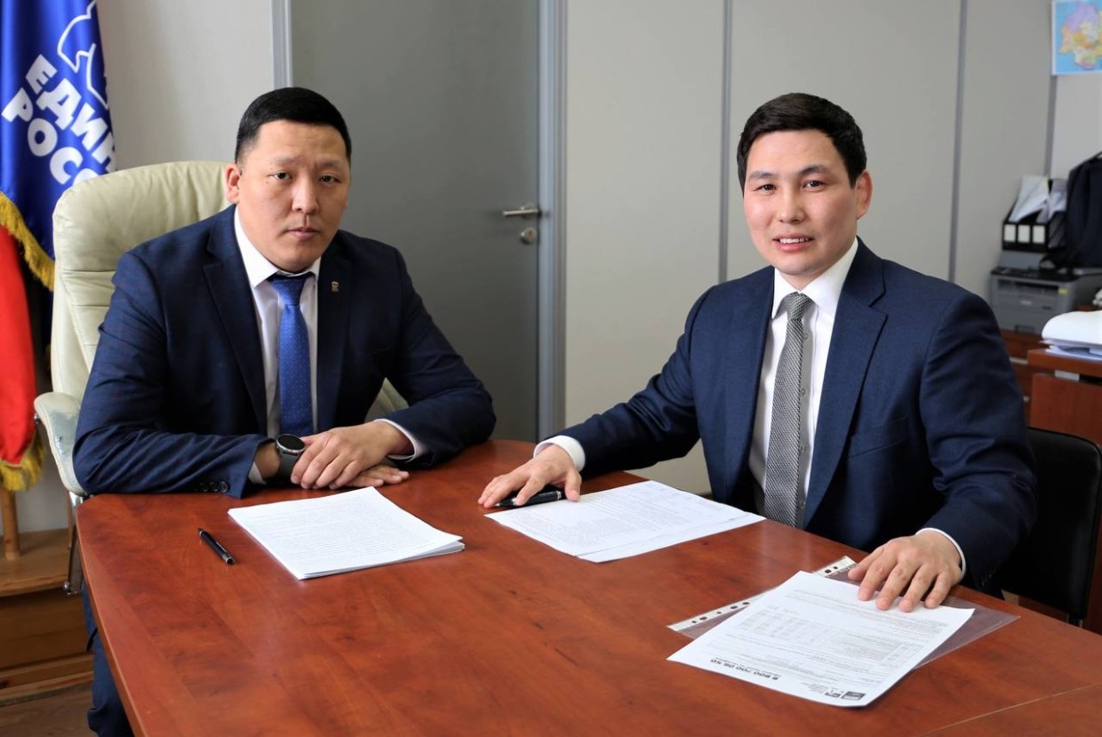 Виктор Лебедев подал документы на праймериз "Единой России"