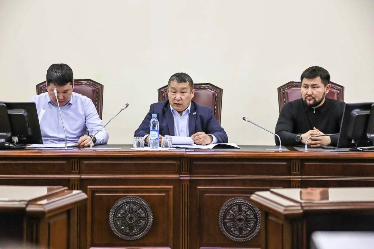 Дмитрий Садовников: Еще раз проехавшись по Якутску, убедился, что принимаемых мер недостаточно