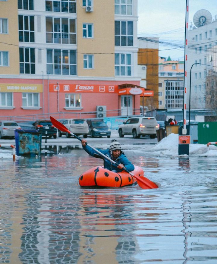 В Якутске создан штаб по вывозу снега и пропуску талых вод, в нем нет мэра. Ответственные — начальники управ