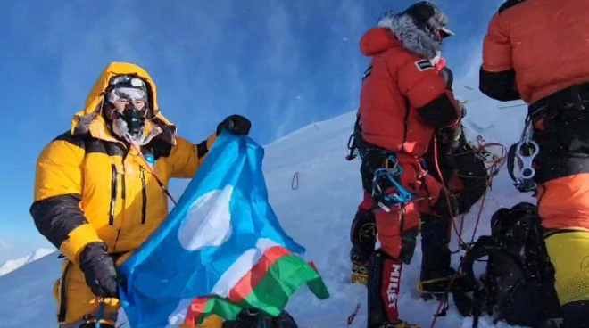 Якутянин, покоривший Эверест Евгений Кривошапкин, вложил в поход накопления на строительство дома