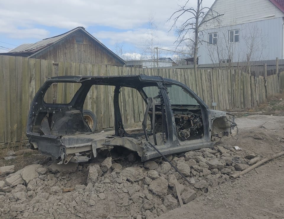 Руководитель Управы Сайсарского округа о проезде по Ильменской и пропавшем кузове: «Мы не вывозим автомобили с колесами»