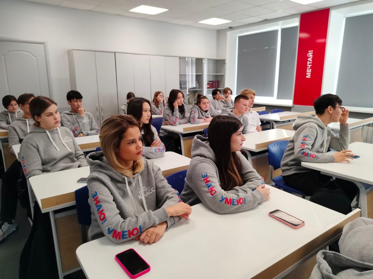 Школьники 10-х и 11-х классов Якутии могут поступить в «АЛРОСА-класс»