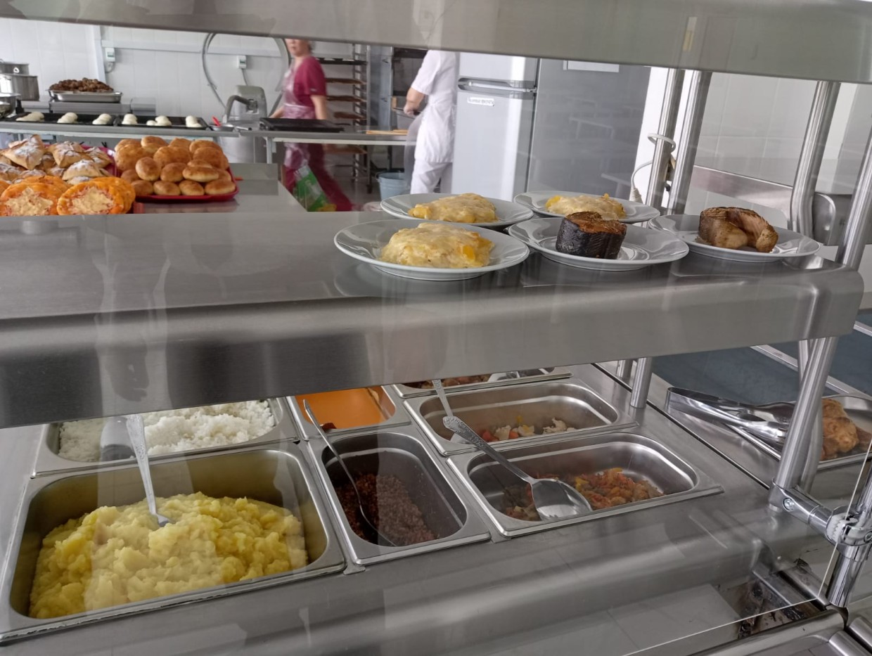 Якутское отделение ЛДПР: «Необходимо обеспечить всех школьников вкусным и качественным питанием бесплатно»