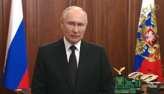 Путин обратился к гражданам России, личному составу ВС РФ, правоохранителям