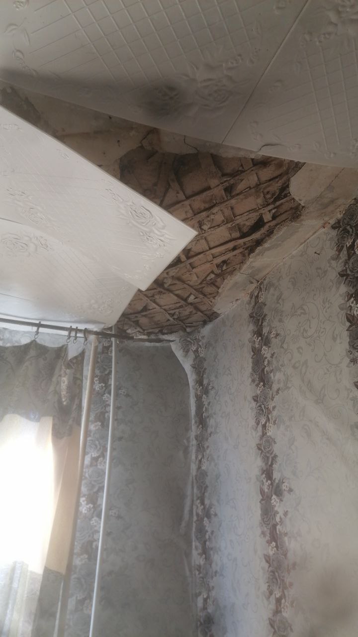 В Якутске в деревянном доме обрушился потолок