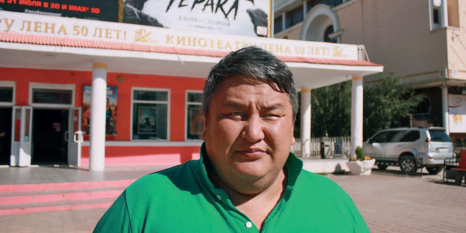 «Гоша — сердце кинотеатра "Лена"». В якнете остро отреагировали на возможное увольнение Георгия Николаева