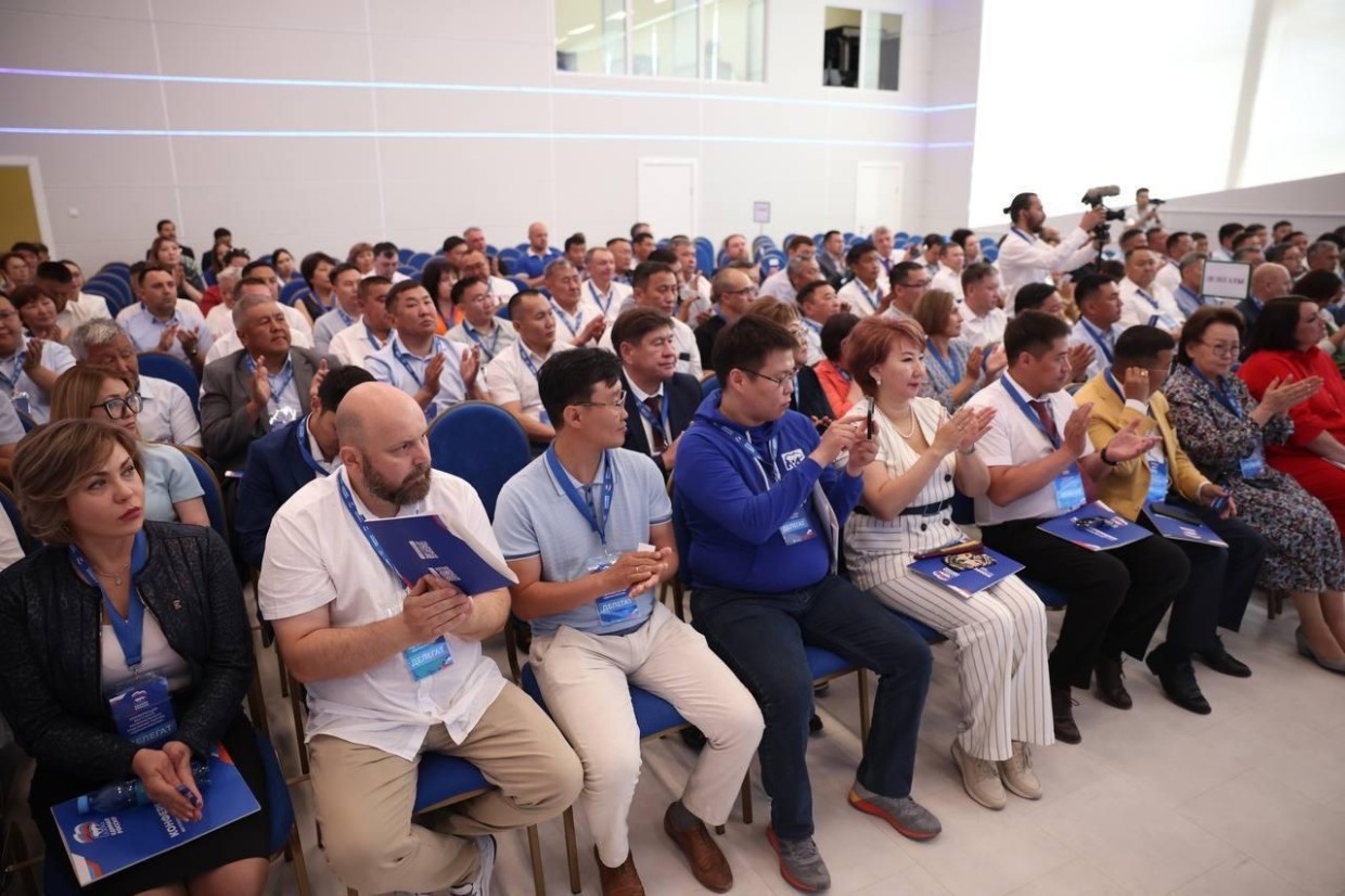 «Из списка удалили студентов, безработных и самозанятых», - эксперт об утвержденных кандидатах ЕР на выборы в Якутии