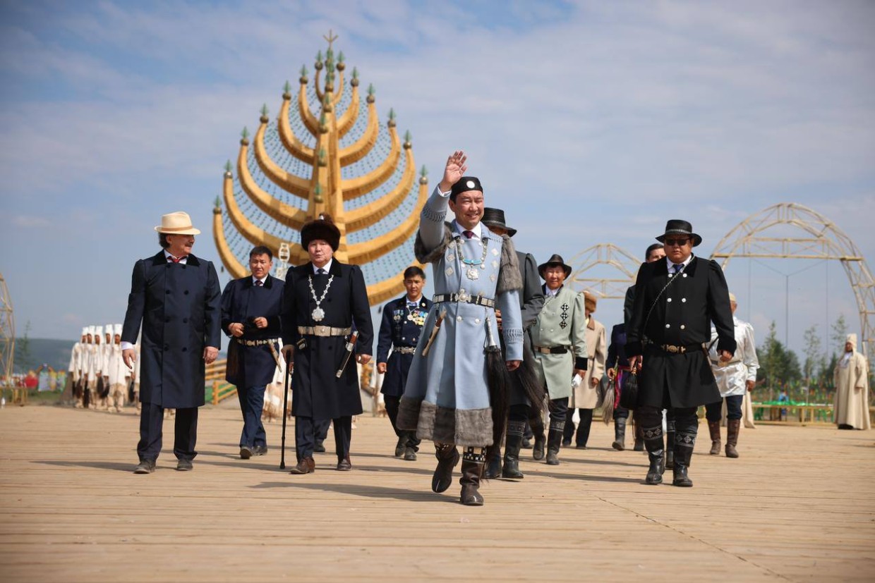 Глава Якутии Айсен Николаев поздравил жителей республики с Ысыахом Олонхо