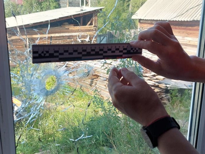 В Кобяйском районе взят под стражу мужчина, подозреваемый в убийстве своего сына