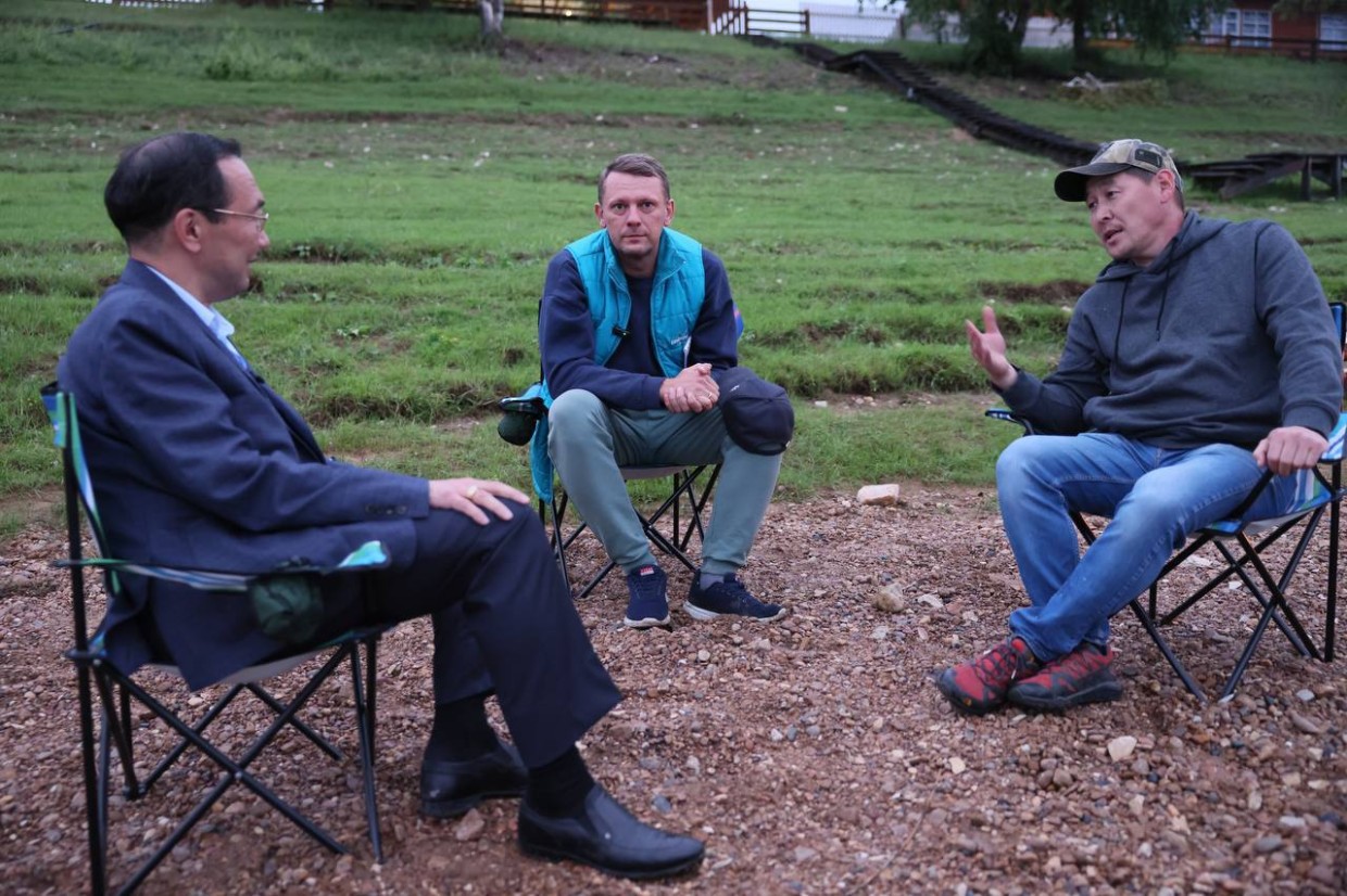 Айсен Николаев встретился с якутскими режиссерами