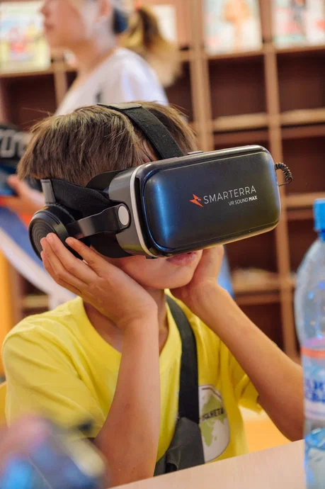 Посетители SMART-библиотеки Якутии смогут бесплатно увидеть фильм о Ленских столбах в виртуальной реальности от МТС