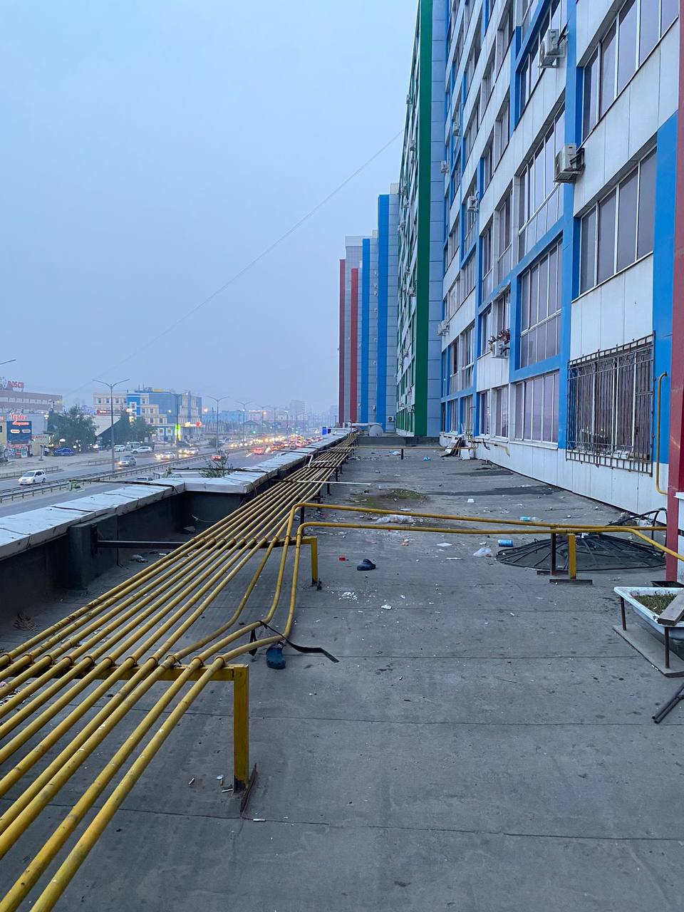 Следователи просят отозваться очевидцев гибели мужчины в городе Якутске при падении с высоты