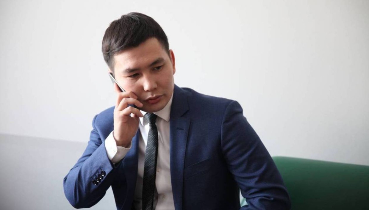 Виктор Лебедев на выборах будет конкурировать с пенсионеркой и референтом Ил Тумэна Якутии