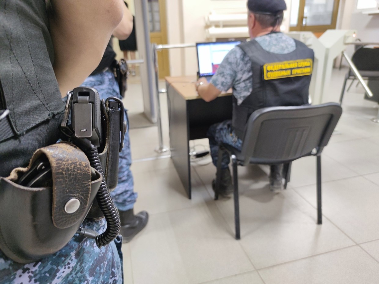 «ТОП-5» опасных предметов, обнаруженных у посетителей городских судов в Якутии