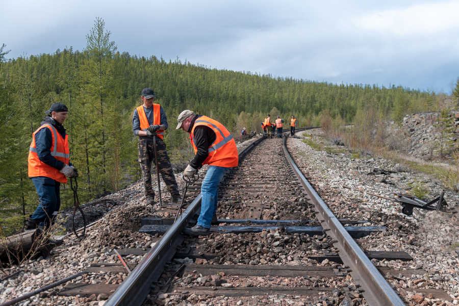 «Железные дороги Якутии»: путеец звучит гордо