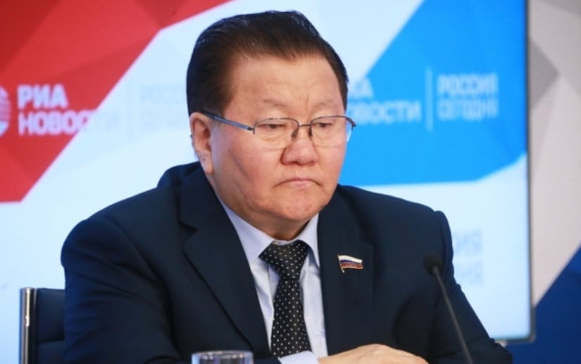 «Благие намерения»: Депутат Тумусов назвал спорным запрет фильма «Айта»