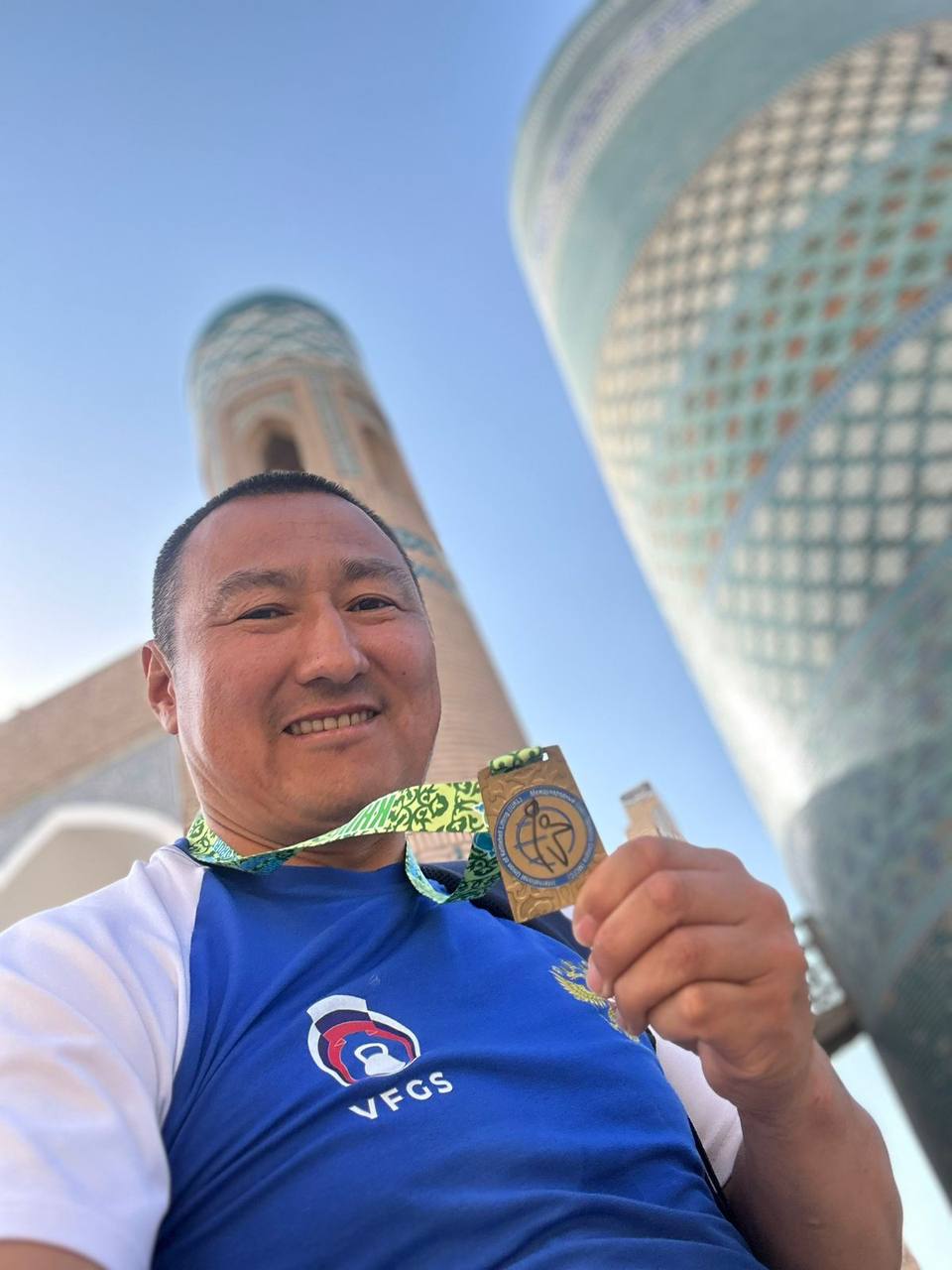 Хангаласский гиревик Леонид Афанасьев стал чемпионом мира