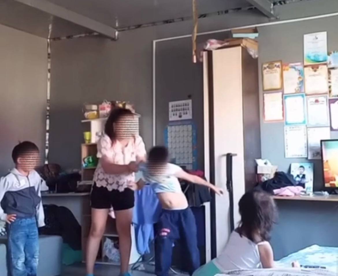 В Якутске у жестокой матери отобрали детей и возбудили уголовное дело