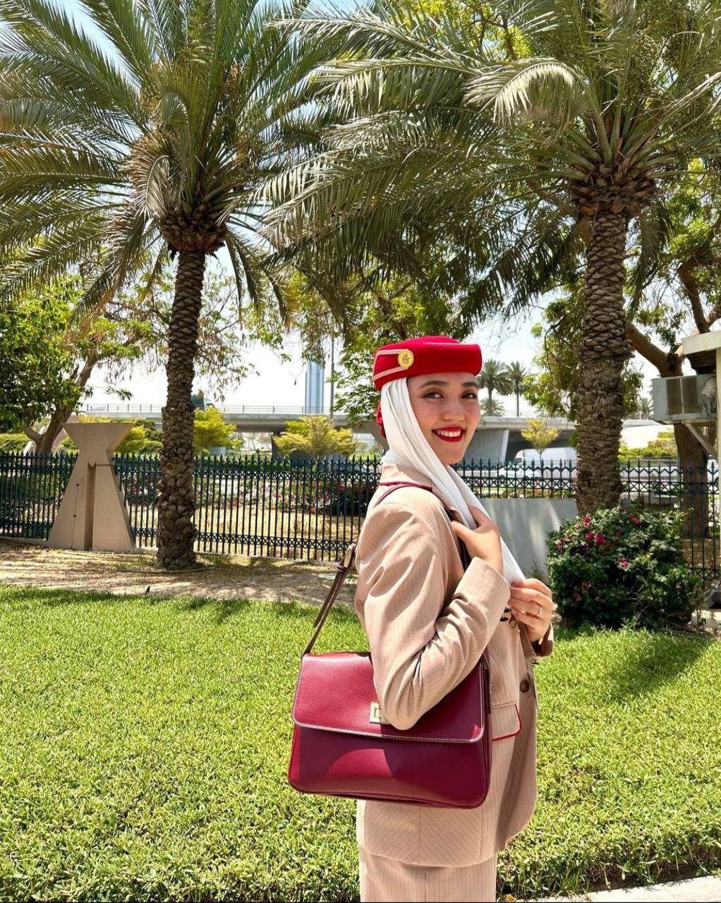 Якутянка устроилась стюардессой «Emirates»!