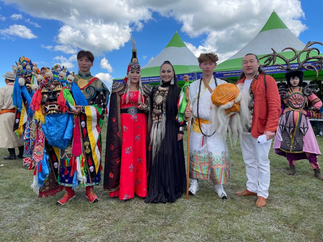 Хомусистка Юлияна Кривошапкина:  «Надеюсь скоро встретить любящего мужчину»