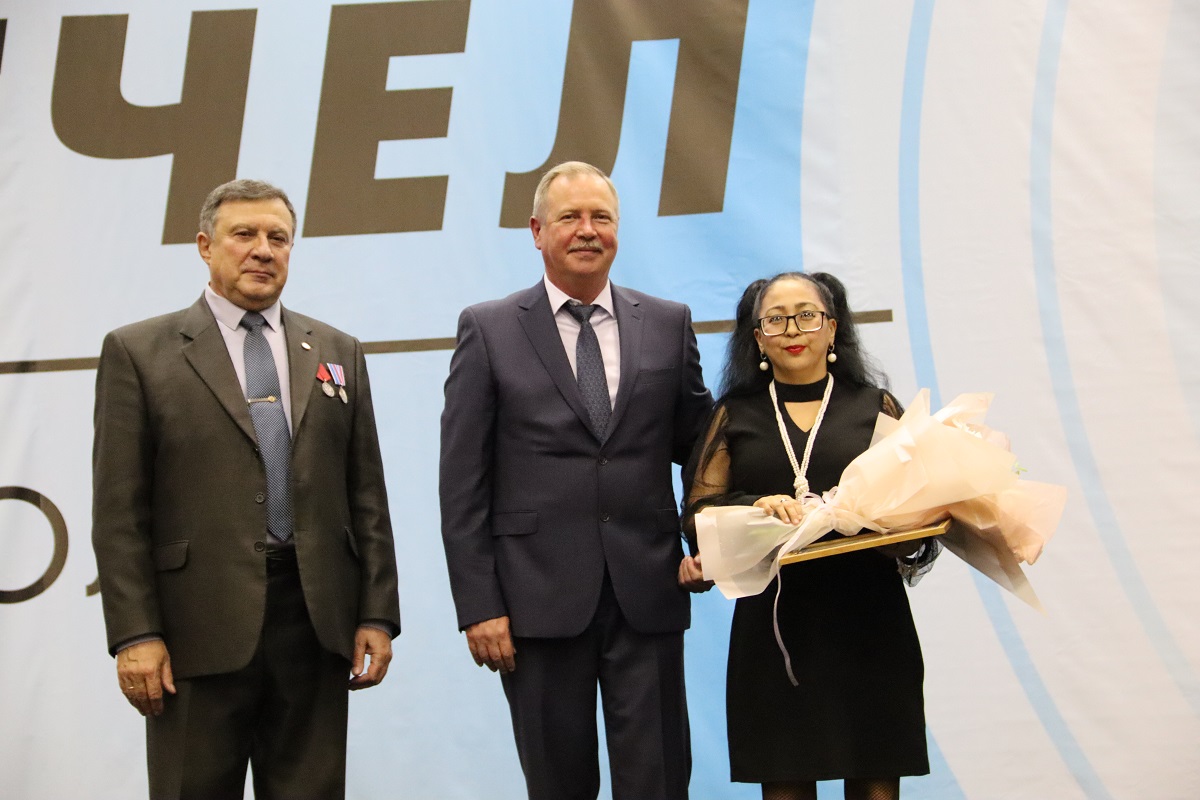 «Якутуголь» поздравил коллектив с днем шахтера