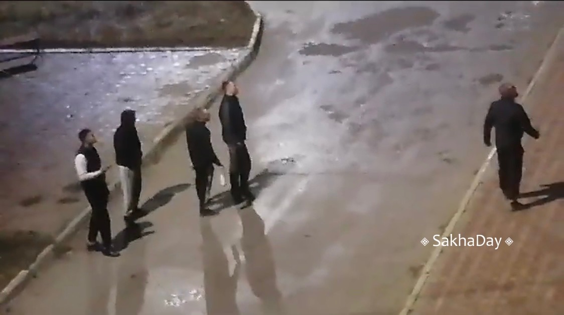 В Нижнем Бестяхе предотвратили конфликт между студентами и местными жителями, угрожавшими им расправой