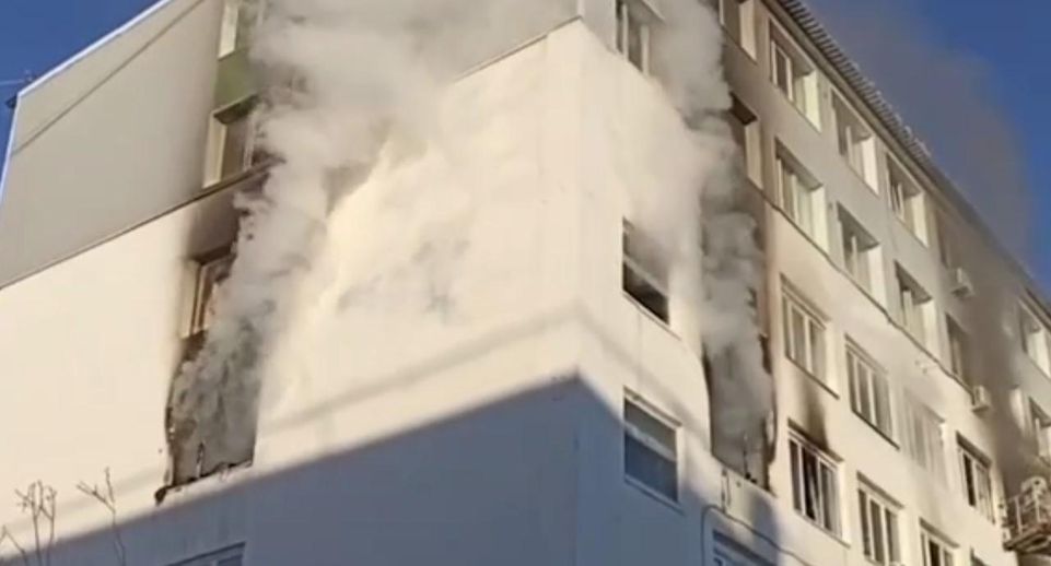 Арендатор или собственник. Кого признают виновным за пожар в офисном здании Якутска