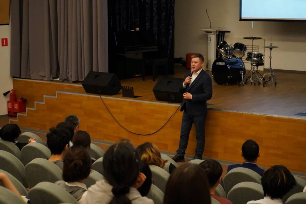 «В ЕР назначают домашнего тирана?». Новому руководителю якутских единоросов припомнили давний скандал