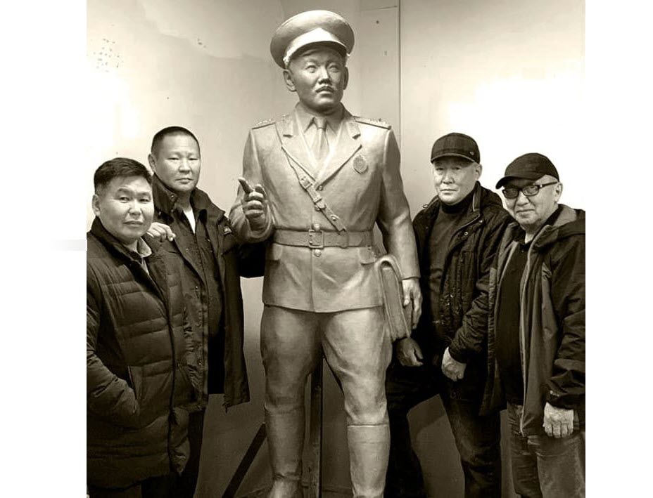 В Якутске установят памятник участковому