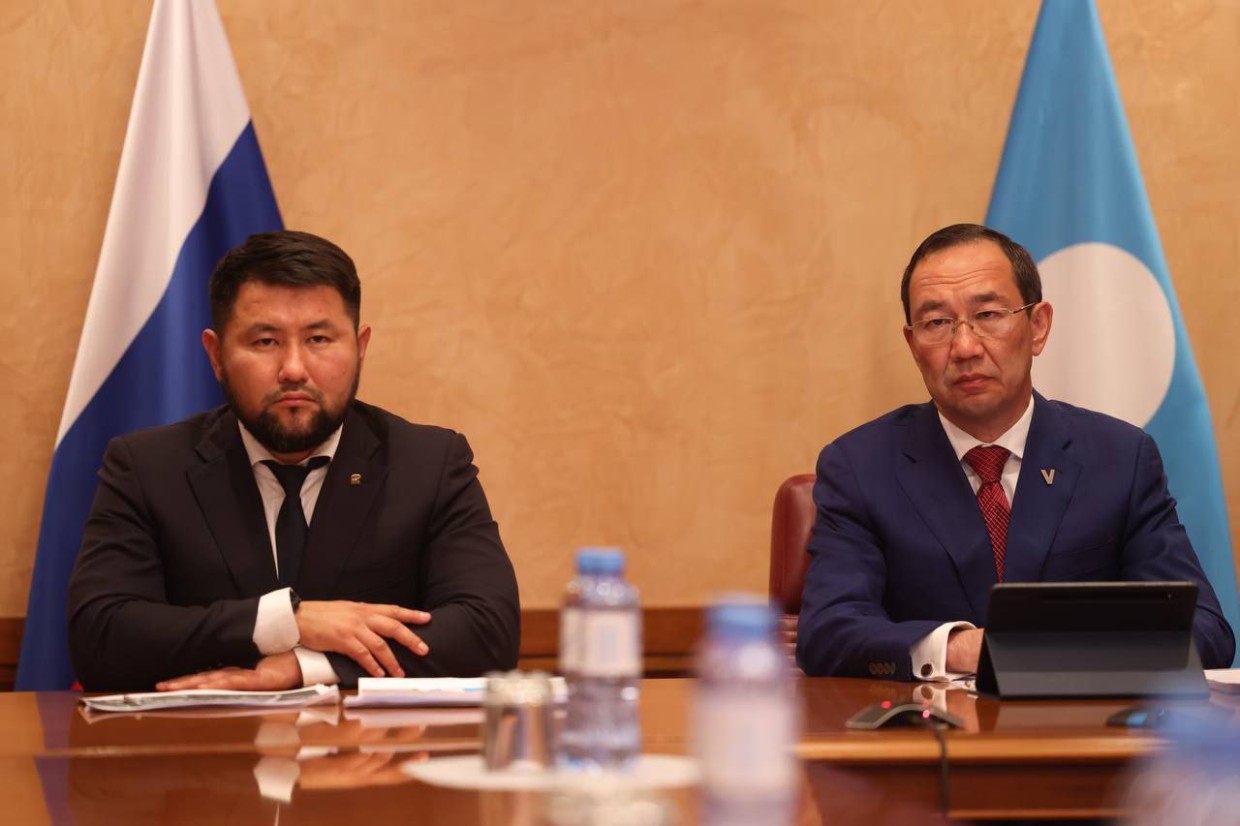 Мэру Якутска пригрозили жалобой главе Якутии