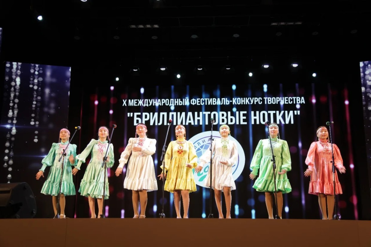 Чем обусловлены размеры взносов на участие в конкурсе «Бриллиантовые нотки»?